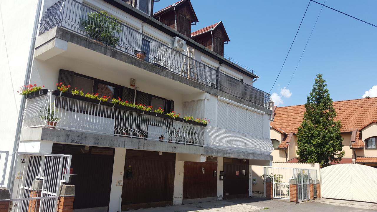 Hortenzia Apartment Szeged Extérieur photo